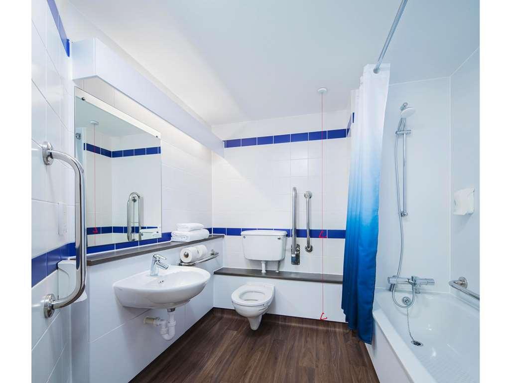 Travelodge Chester Warrington Road Pokój zdjęcie