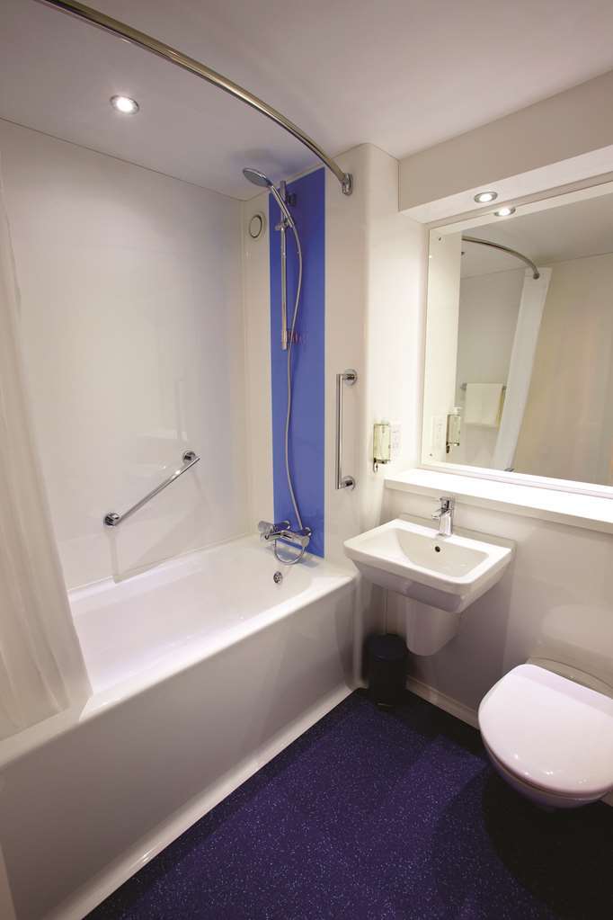 Travelodge Chester Warrington Road Pokój zdjęcie